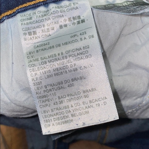 Levi's 505 Classic Boot Cut Denim - Picture 10 of 10